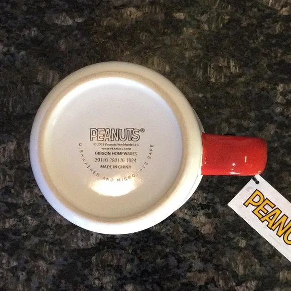 Peanuts Gang Mug - Picture 4 of 9